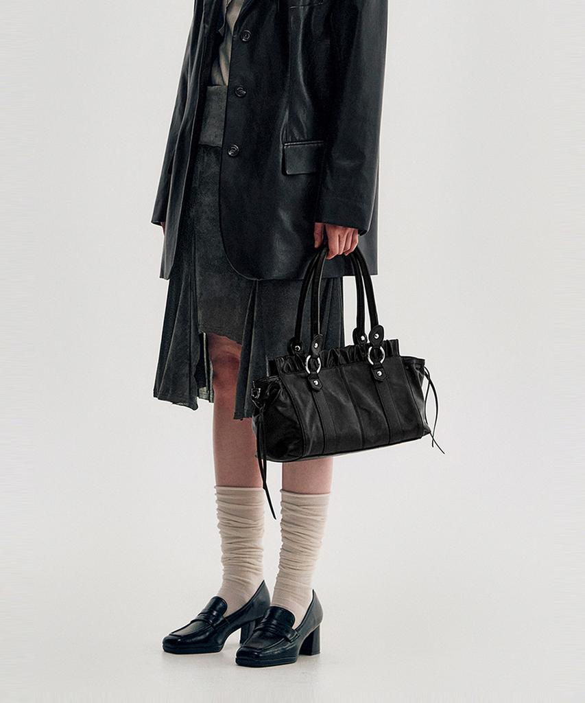 Kimzisu Ruched Belt Tote Bag _ Black