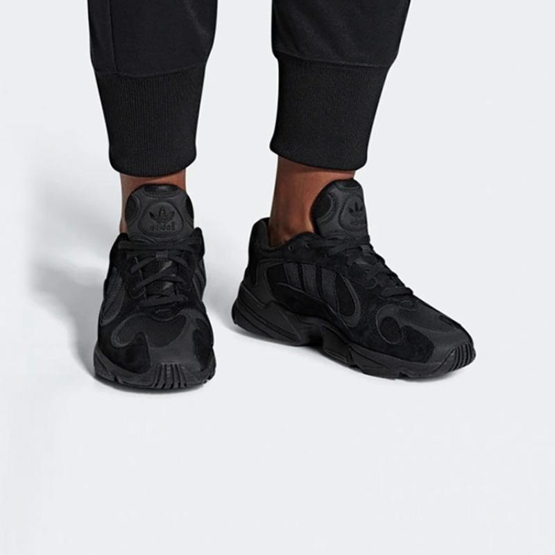 Adidas Sneakers Yung 1 'Triple Black' G27026
