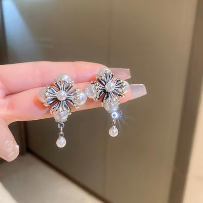 Huitan Vintage Flower Shaped Imitation Pearl Drop Earrings for Women Anti  Color Aesthetic Bridal Earrings Wedding Jewelry