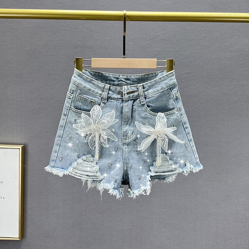 

Diamond-Encrusted Denim Shorts Women s New Arrival High Waist Silm Slim Looking European Goods Embroidered Ripped A- line Hot Pants in Summer 2023 Blue S
