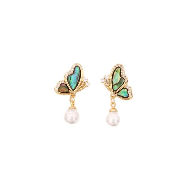 Elegant Butterfly Pearl Stud Earrings Women Gold Plated Post Fashion Accessory With Vintage Charm