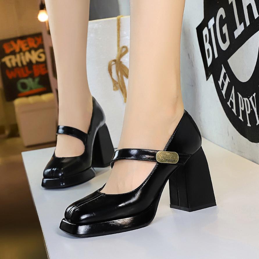 Scarpe da Donna Tacco Alto Stile Retro Europeo e Americano, Tacco Grosso, Tacco Alto, Plateau Impermeabile, Fibbia in Metallo, Cinturino Dritto, Scarpa Singola