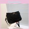 Chic Modern Casual Crossbody Bag For Women With Trendy Small Square Shape