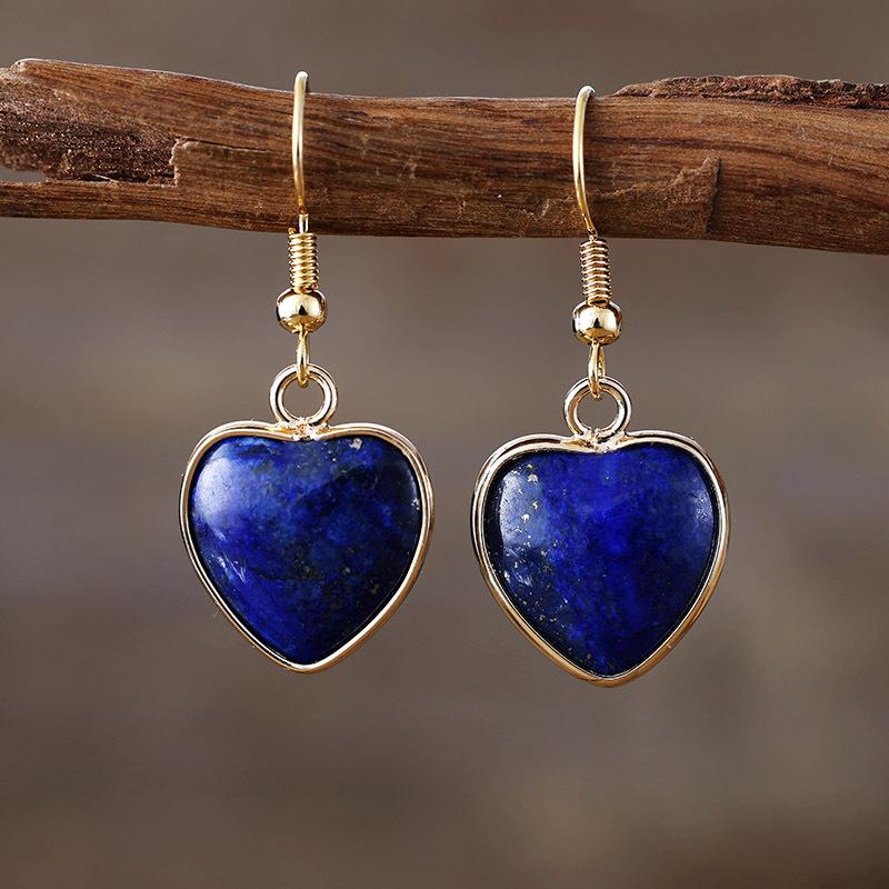 Simple and sweet natural stone love earrings, studs, light luxury jewelry earrings.