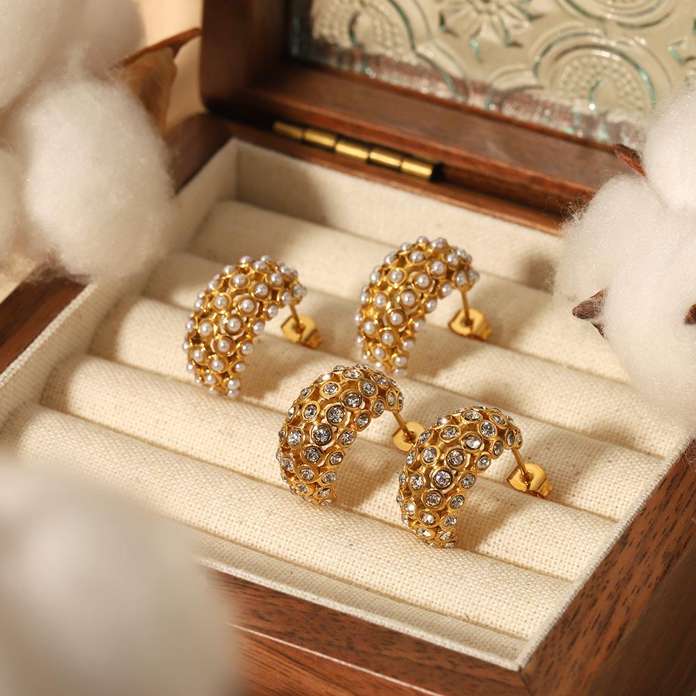 

Retro Pearl Zircon Earrings - 18K Gold Hypoallergenic C-Shaped Titanium Steel