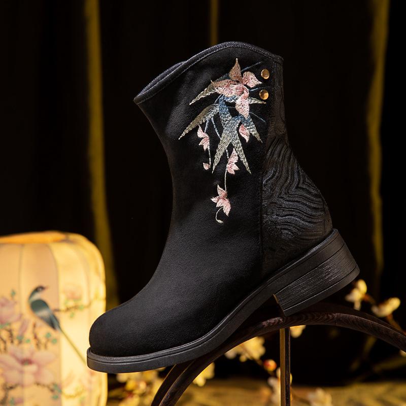 Women's Winter Warm Snow Boots Low Heels Embroidered Ankle Booties Shoes for Women Chunky Block Heeled Faux Fur Lining Walking Boots With Side Zipper