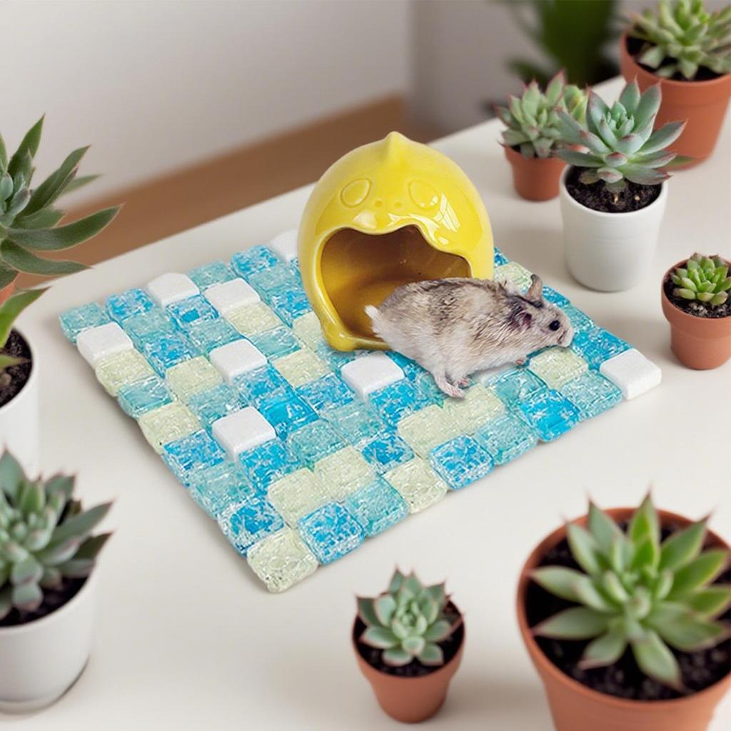 Small Pets Hamster Summer Cooling Pad Natural Crystal Ore Cool Mat Resin Cooler Beds for Chinchilla Guinea Pig Hamster Accessory