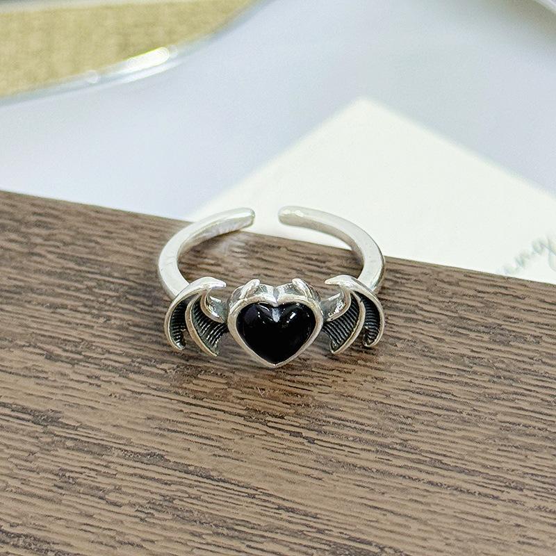 

Sweet Grape Personality Bat Cute Kitten Open Ring Niche Premium Sense Stacked Ring Adjustable opening