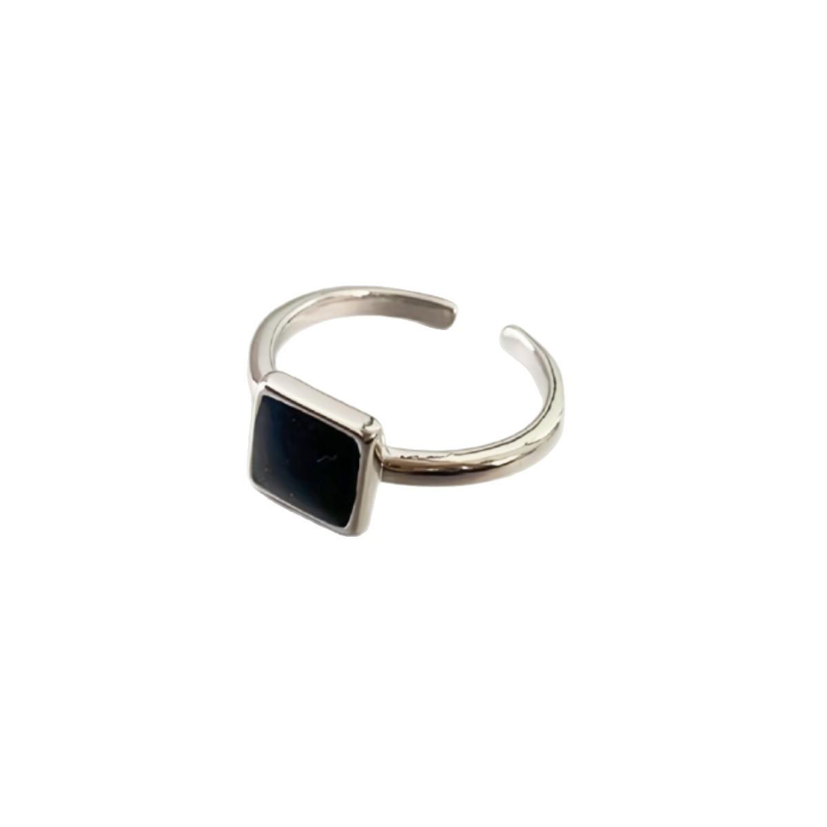 

Korean Style Black Heart Retro Women s Ring - Sweet, Cool, Luxury Design платиновий