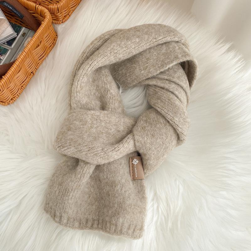 Age-reducing green wool knitted wool small scarf versatile student short women's winter scarf couple men