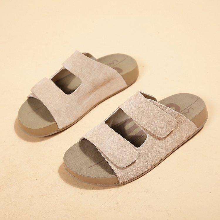 

Zhou Yutong Yang Di star with the same women s shoes in the summer of 2025, new Boken shoes, toast and cool slippers to wear outside 41