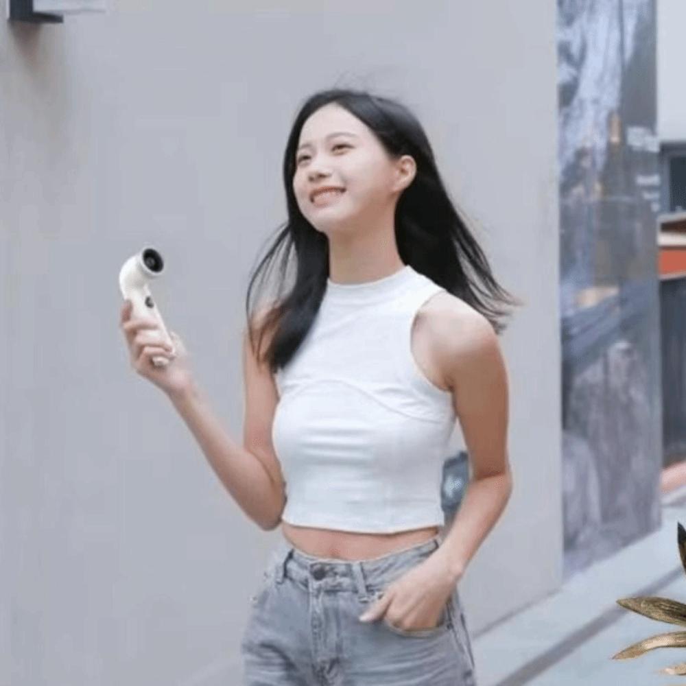 Curved Design Bladeless Handheld Hair Dryer Rechargeable Handheld Fan  Children Use