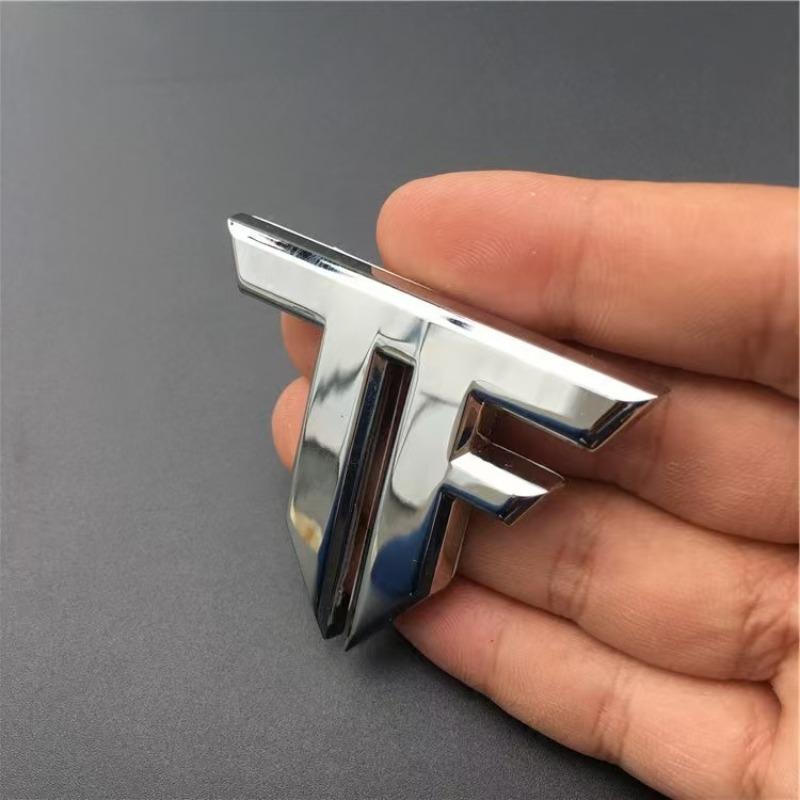 3D personalized metal emblem decorative stickers Autobot emblem car stickers Transformers modification TF car emblems body stickers tail emblems 1pc серебряный