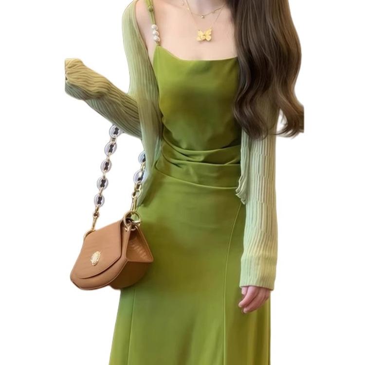French Green Spaghetti Strap Dress for Women, New Summer Seaside Vacation-style Long Skirt, Casual and Slimming Outfit