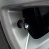 Korek zaworu opony samochodowej Osłona trzpienia koła z brelokiem kluczem dla BMW M Performance 320 325 E28 E30 E34 E36 E39 E46 E52 E53 E60 Z3 Z4