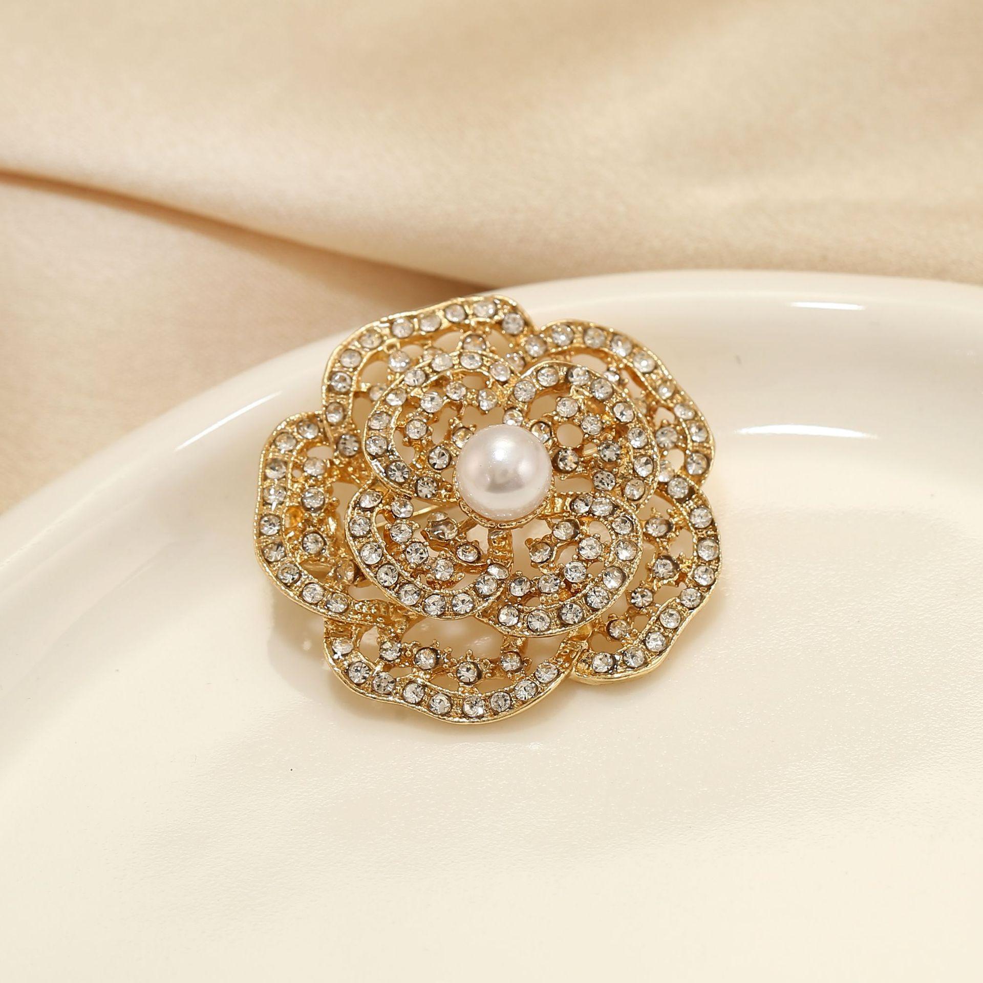 Pearl Flower High-end Rhinestone Brooch Brooch Brooch Pin Sweater Jacket Suit Clothes Accessories