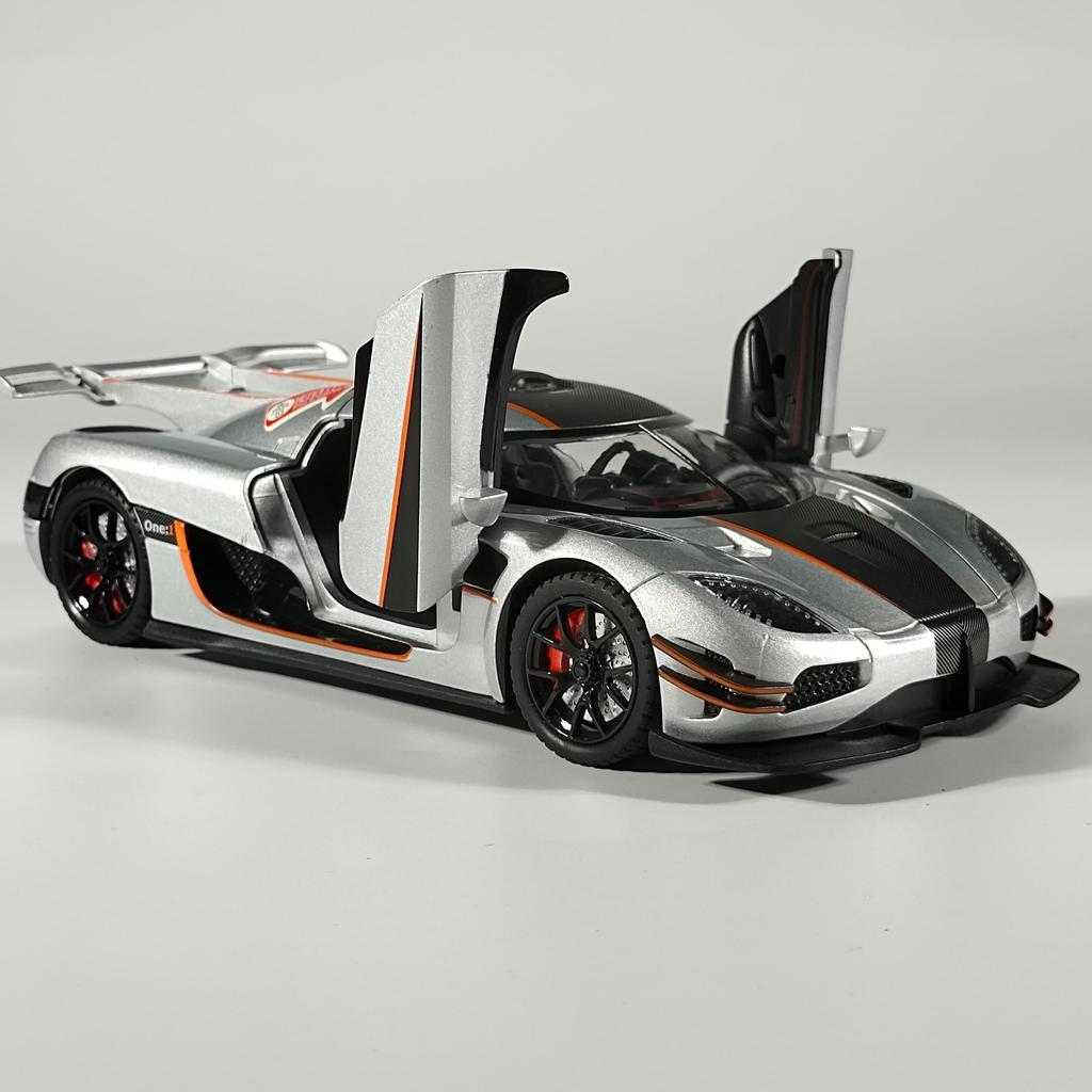 1:24 KNSG ONE 1 Rotor Door Supercar Diecast Alloy Model Car Sound & Light Pull Back Children's Toy Car Holiday Gift For Children