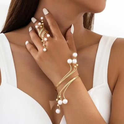 Stilvolles Perlen Geometrisches Armband & Ring Set für Damen - Trendige, Kreative und Bestseller Accessoires