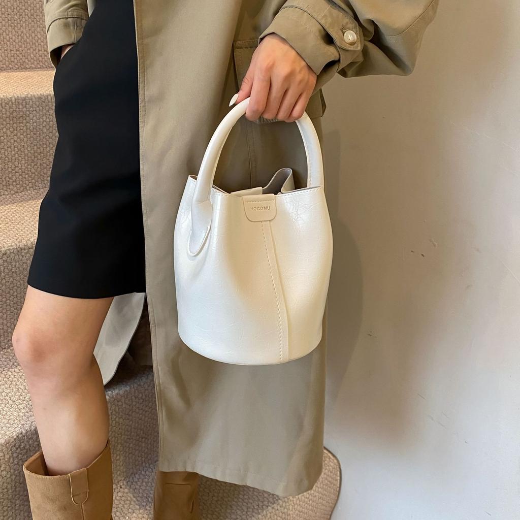 Retro Water Bucket Bag Female New Trendy Commuter Crossbody Bag Fashion Solid Color Handheld One Shoulder Bag For Women