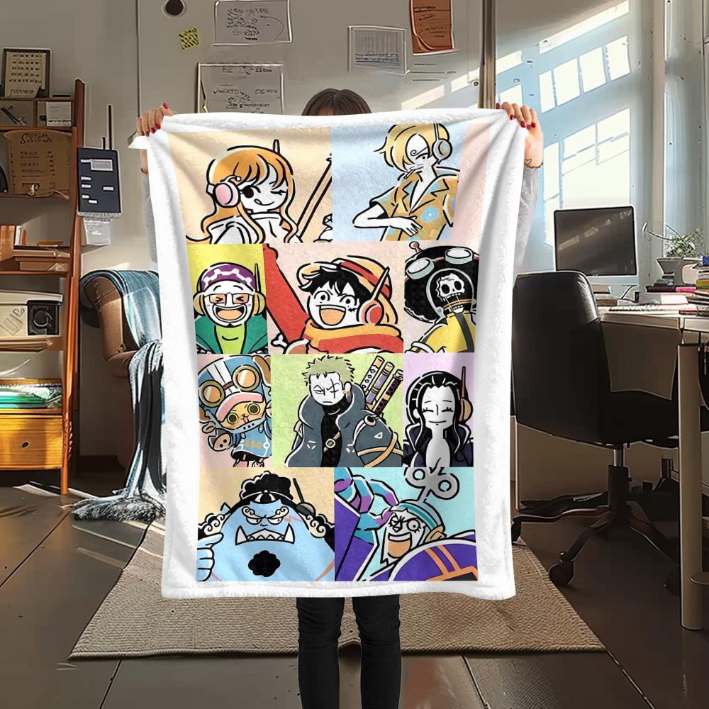

Фланелевое одеяло с принтом персонажей One Piece, Высококачественное, Удобное для всех сезонов, Декор для дома, Тепло и уют, Идеально для рождественских подарков 80cm x 120cm