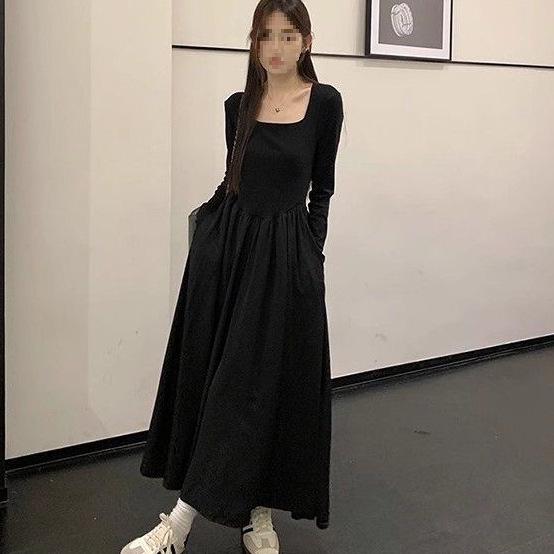 Women's French Black Pleated Square Neck Long Sleeve A-line Dress, Slim Fit Cinched Waist, New for Spring 2026