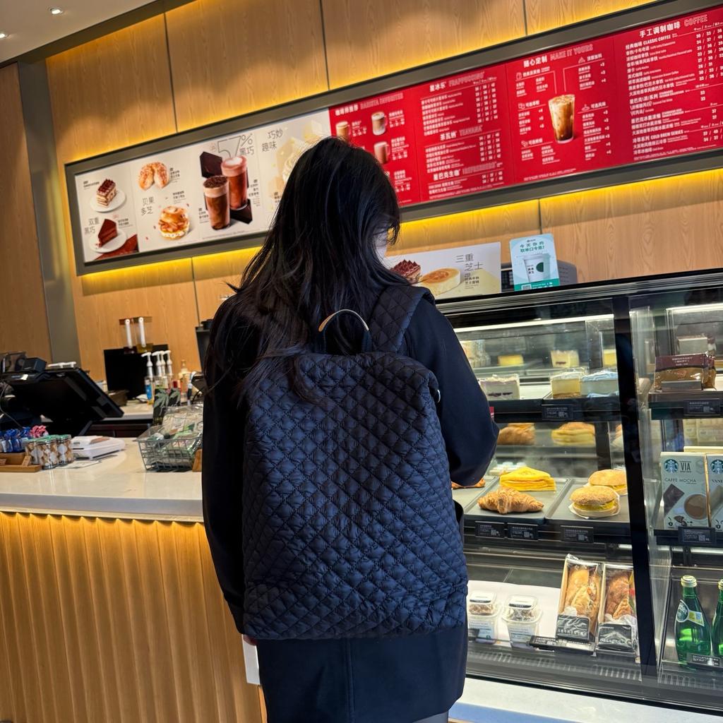 New Quilted Oxford Backpack for Men and Women Large Capacity Laptop Bag Niche Stylish for Commute Travel Bag Pack