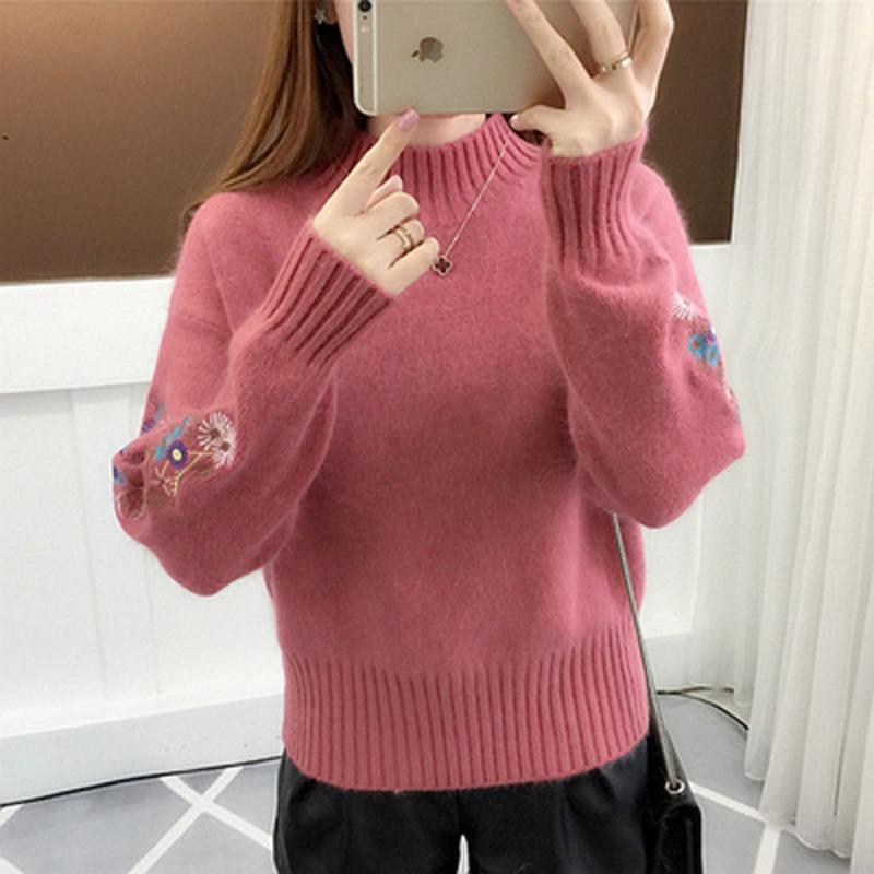 Autumn and winter new fashion sweater women's long-sleeved loose embroidery flower student pullover knitted sweater women's clothing