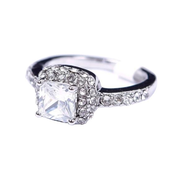 Women's Engagement Bridal Wedding Band Shiny Luxury Square Rhinestone Ring Gift