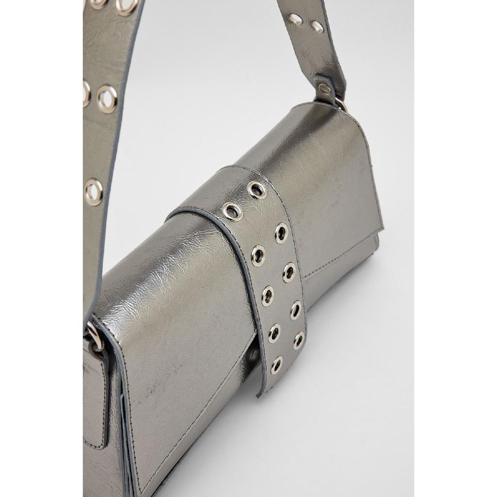 Asymmetrische Damen-Baguettetasche mit Nieten