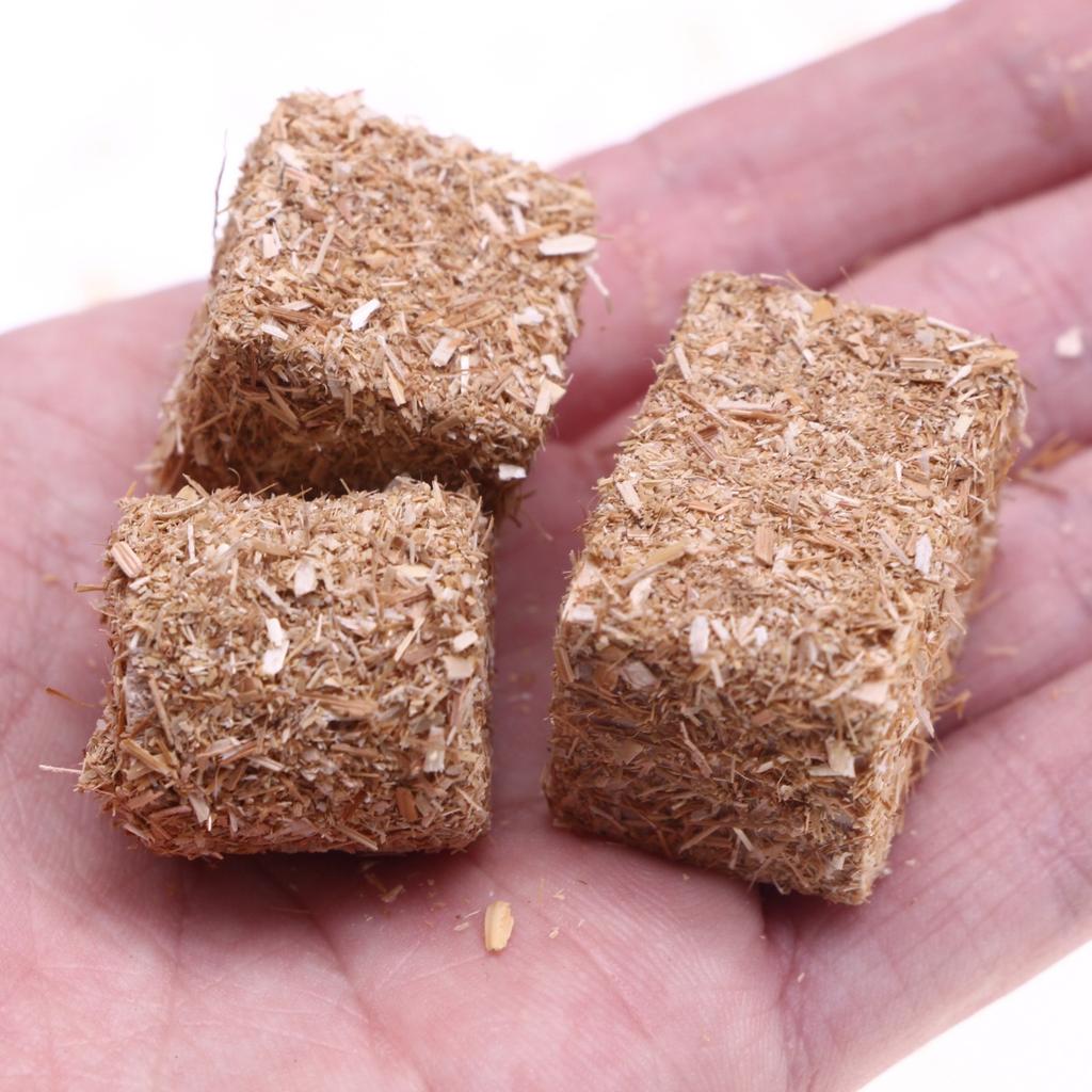 4Pcs Mini Natural Square Round Hay Bale Straw Hay Bale Blocks Dollhouse Farm Garden Thanksgiving Autumn Western Party Poprop