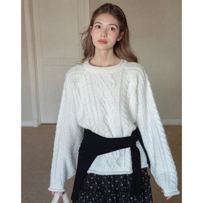 Demana Women's Vintage Cable Knit Sweater