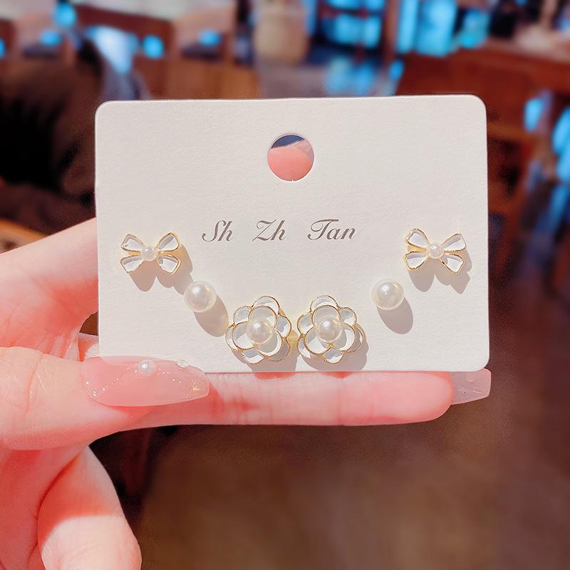 S925 Silver Needle Flower & Pearl Drop Earrings for Women: Fresh, Simple, Elegant.