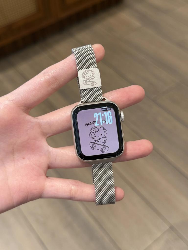 KT Cat Skateboard Shoes Milan Magnetic Metal Thin Model Is Suitable for Apple Iwatch 10th Generation 9876se Watch Strap