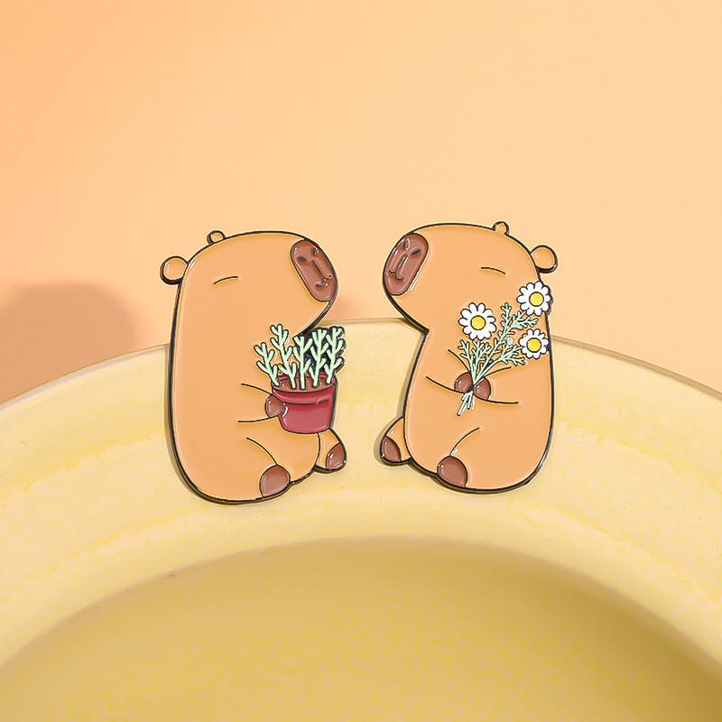 Creative Cute Capybara Shaped Cartoon Metal Brooch Colorful Alloy Badge Accessory For Summer Fashion