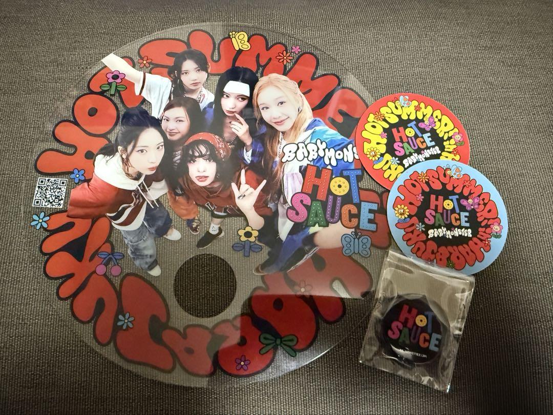 

[Б/У] BABYMONSTER HOT SAUCE Харадзюку Фан Стикер Значок