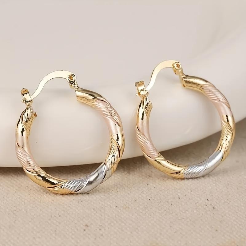 Stilvolle und luxuriöse gehäkelte Ohrringe mit gedrehtem Muster aus Edelstahl, Vintage-Runddesign, perfekt für Frauen als Geschenk