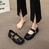 Französische Retro-Schuhe mit quadratischer Spitze und flachem Ausschnitt für Damen, Frühjahr 2025, neue koreanische Version, märchenhaft, lässig, weich, flach, Mary Jane-Schuhe