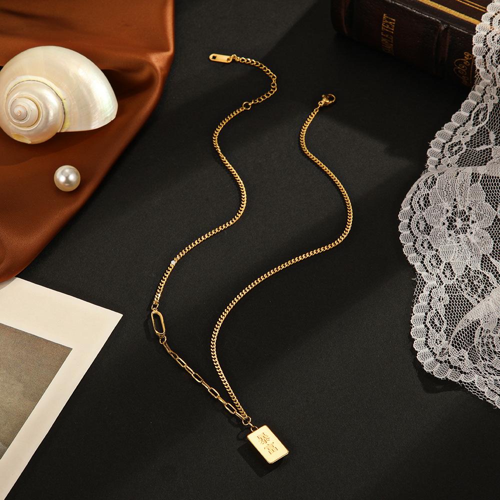 European and American Stainless Steel Titanium Steel Necklace 18K Gold Niche Design Temperament Versatile Geometric Pendant Collarbone Chain
