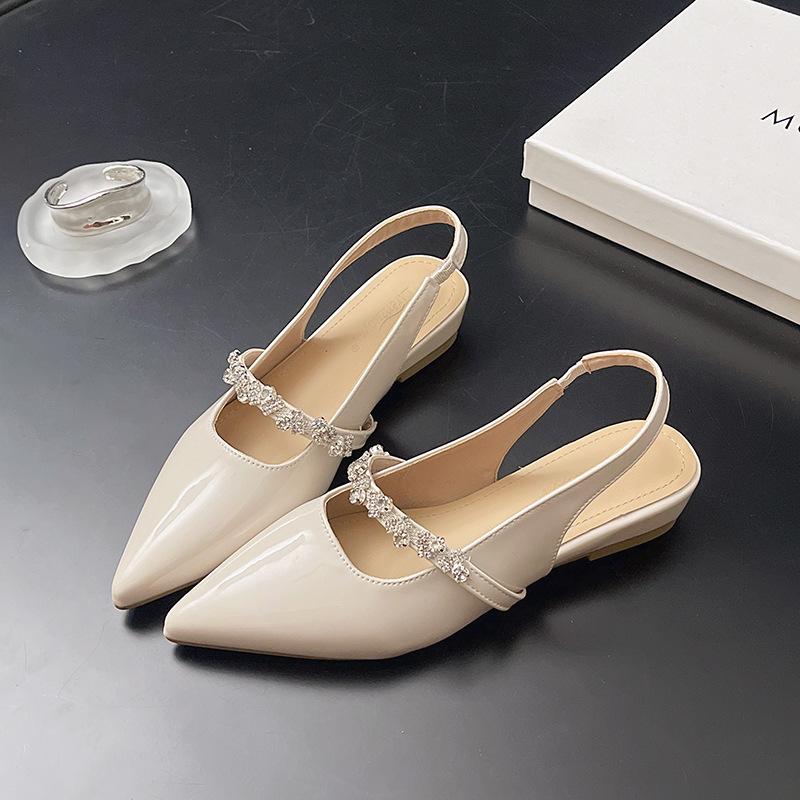 One word with rhinestone sandals female 2025 summer new fairy wind bag head half drag flat shoes pointed single shoes female outer wear