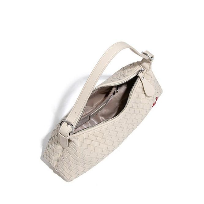 IELGY Hand-Woven Baguette Bag All-Match Commuter Underarm Bag White