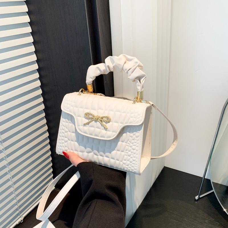 Crocodile Pattern Portable Small Square Bag Women's New Fashion Shoulder Bag Delivery Versatile Messenger Bag