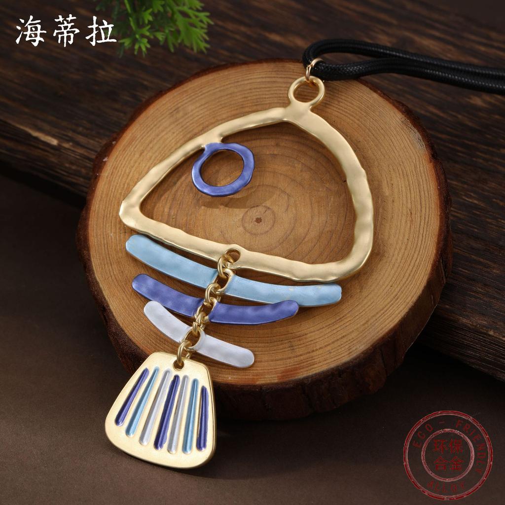 Neuer Emaille-Farb hohler Fischgräten-Lederkordel langer Anhänger Damenmode Fischgräten vielseitige lange Halskette