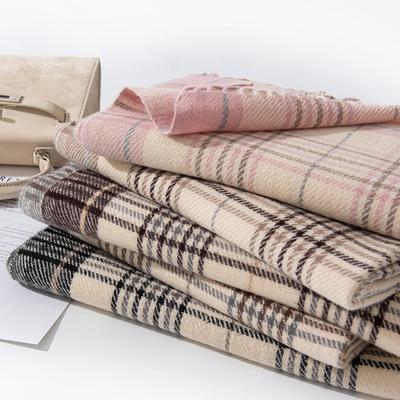 Accessori – Sciarpe e foulard