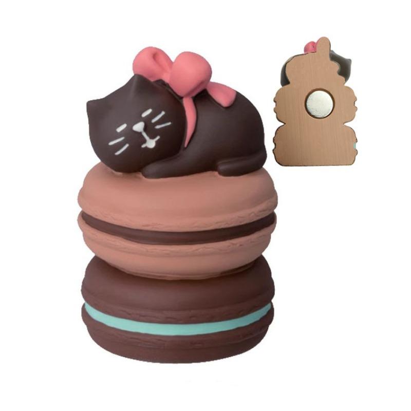 Japanese cat refrigerator sticker, grocery zakka cute bread coffee shop decoration gift miniature resin ornament