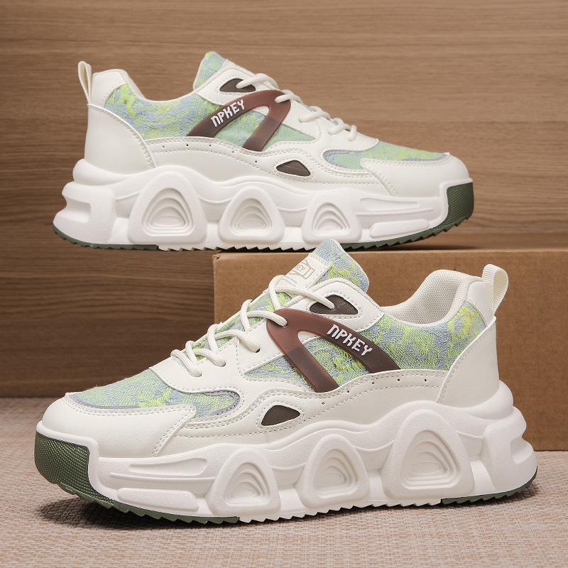 Summer new outdoor mesh breathable casual sports shoes student thick-soled heightening dad shoes