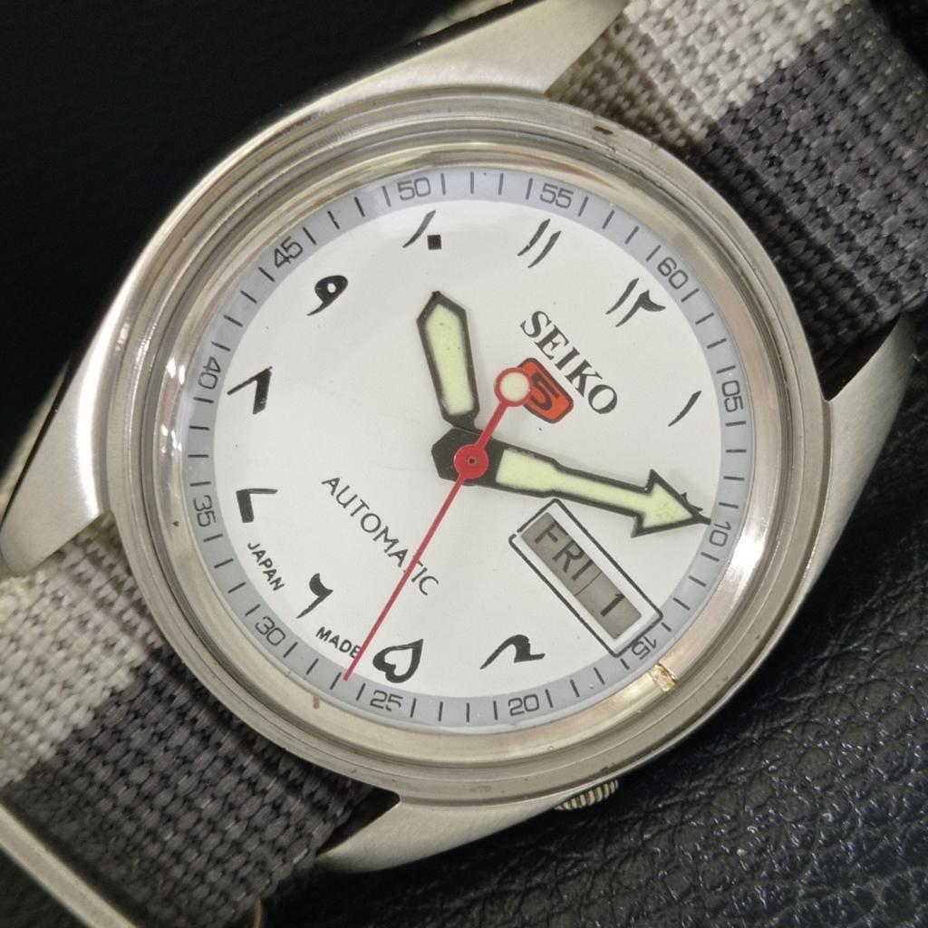

JAPAN VINTAGE SEIKO 5 AUTOMATIC 7009A MENS ARABIC WHITE DIAL WATCH a702457-5 R124-a702457