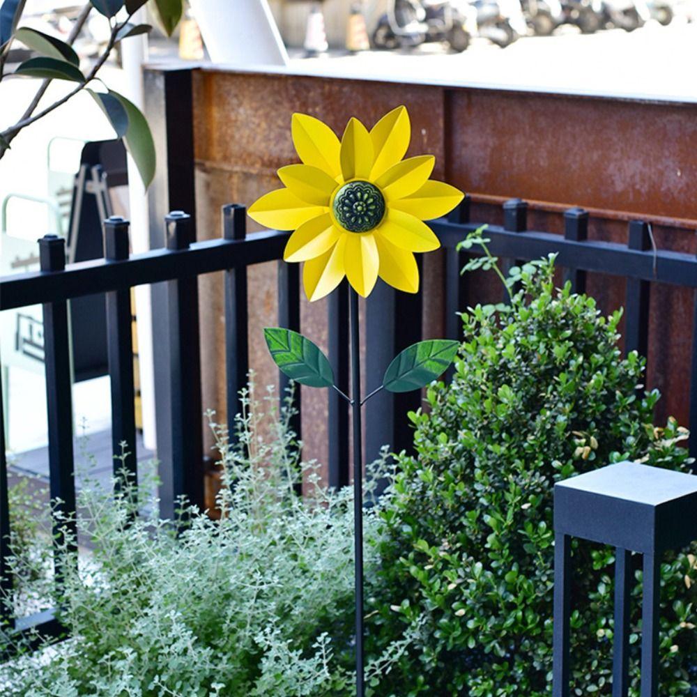 Rotating Gardening Plug Metal Flower Pinwheel Sunflower Flower Model Wind Rotator  Lawn