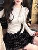 Chic Lace Slim Long Sleeve Top with Bow Design – Autumn/Winter Versatile Solid Color Sweet Base Layer