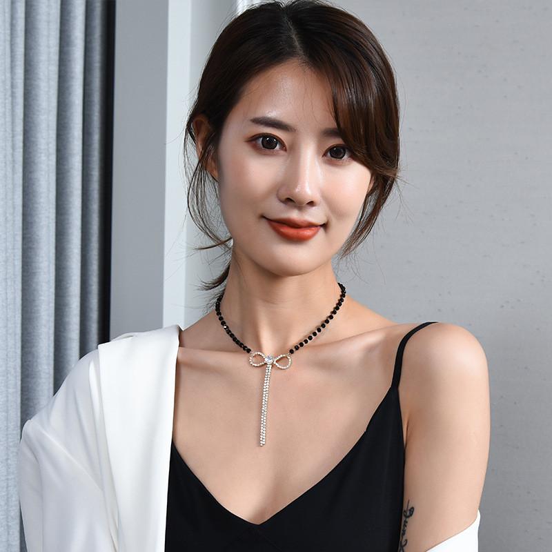 Elegant Korean Style Bowknot Zircon Necklace Perfect For Autumn Winter Fashion Lovers