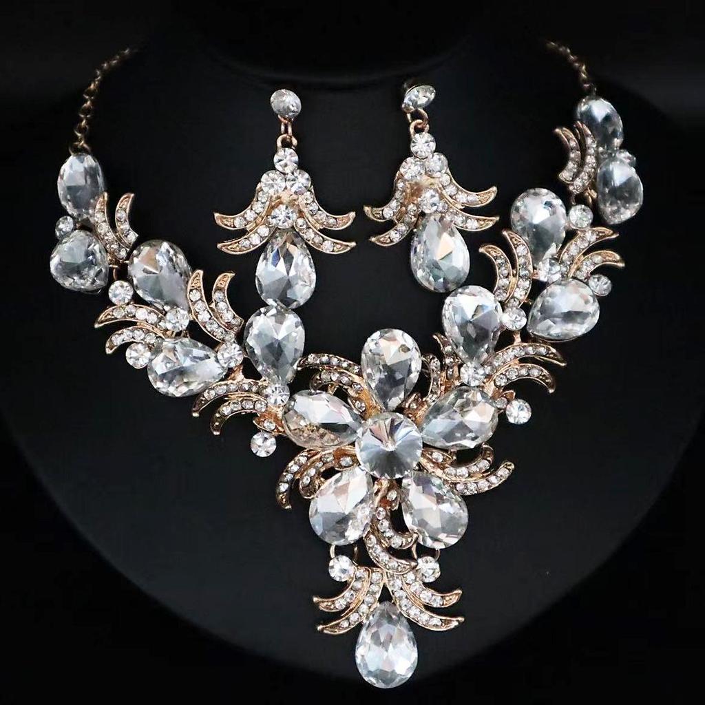 Collier Pendentif Exagéré en Agate Rubis pour Tenue de Mariée